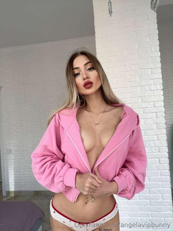 I guess my boobs need more kisses, don't you think so? 🥵