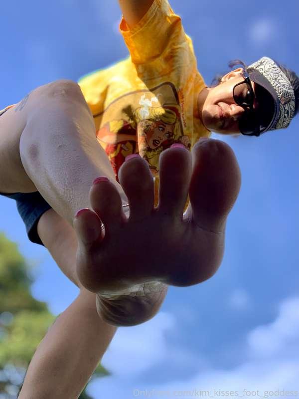 Tiny! STOMP STOMP STOMP!