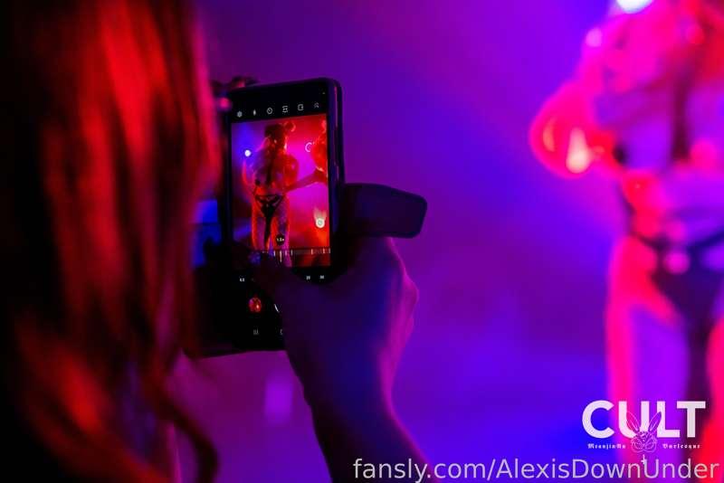 alexisdownunder image #0