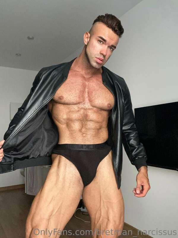 Sexy boy in a leather jacket😈