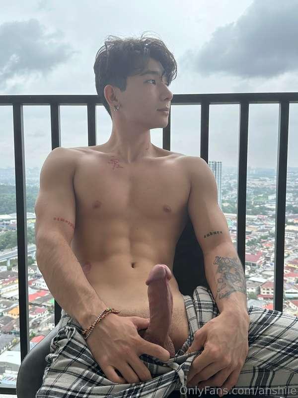 What is more sexy covered top or bottom 👅