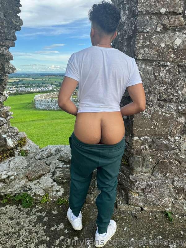Bend me over 😏