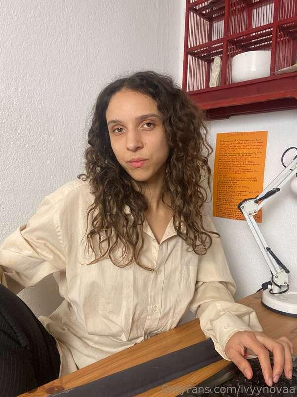Don’t you think a secretary like me would make things more i..