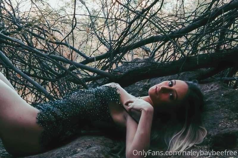 Naughty woodland fairy! 🧚‍♀️😉 Full uncensored set up on prem..