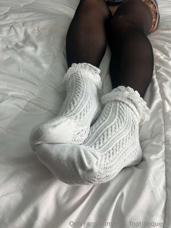 mrs_footjobqueen image #12
