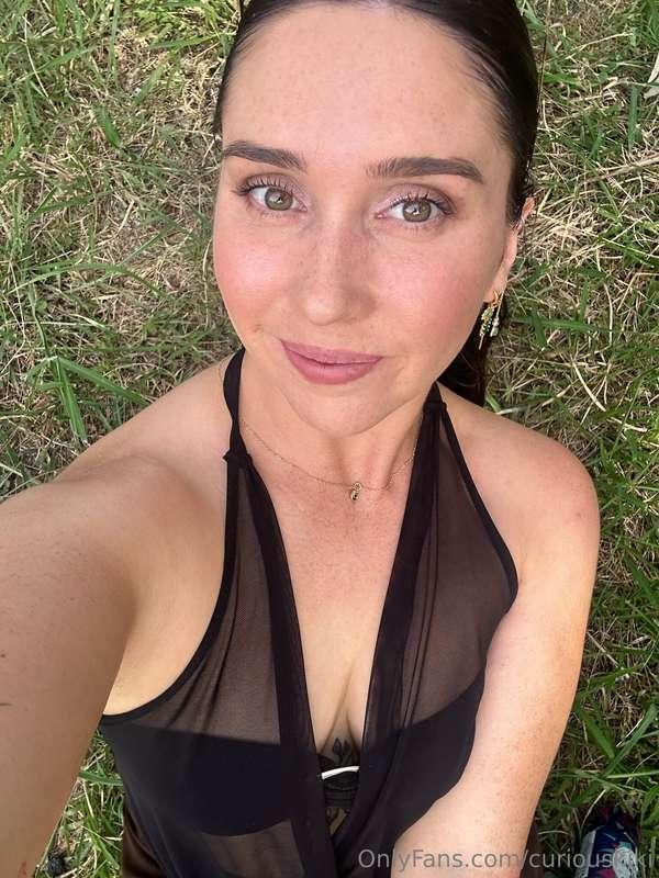 Available for calls, sexting and the like today my loves 🖤 