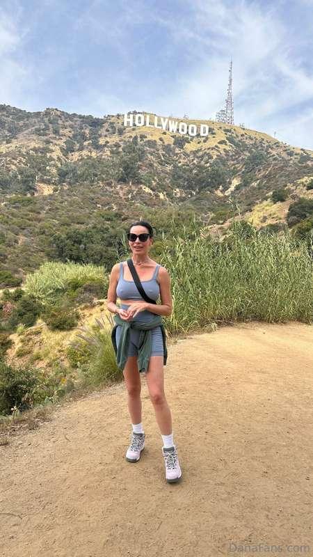 What’s a better workout- hiking or sex? 🤪