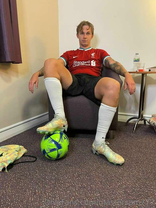 Fully kitted and ready to make my mark on you 😏