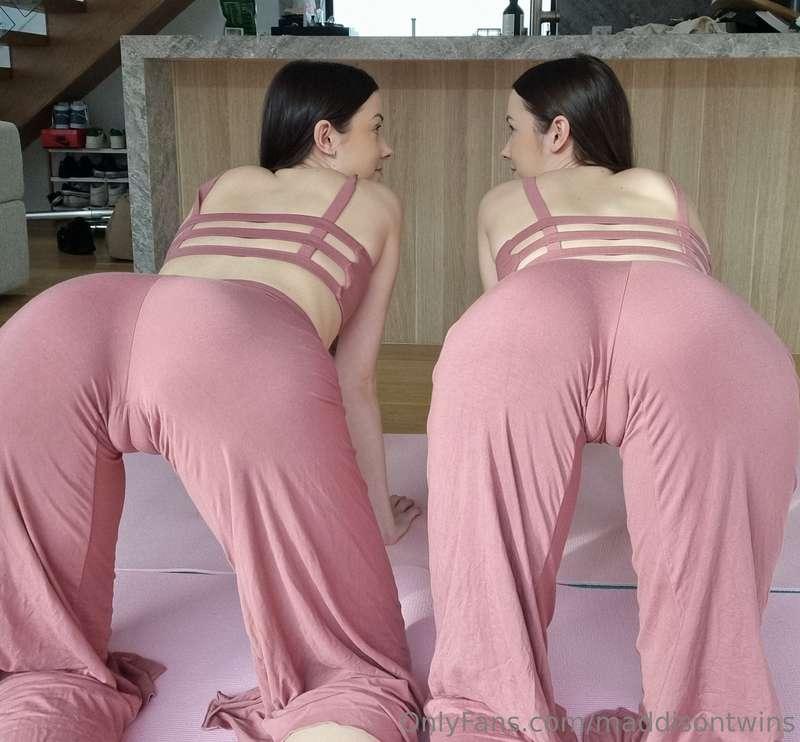 set your mat up behind us in yoga class for a good view! 😈😈