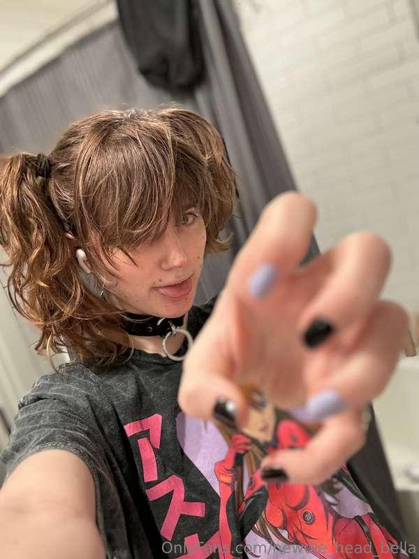 newdle_head_bella image #1