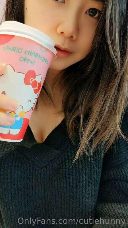 Happy Thursday Hello Kitty Coffee 😽