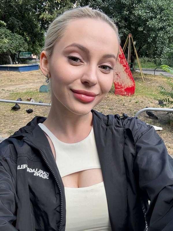 Summer walks are not just a time in the fresh air, it is a m..