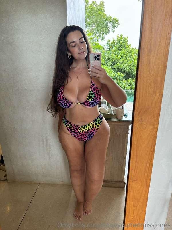 Mirror selfie of the day😘