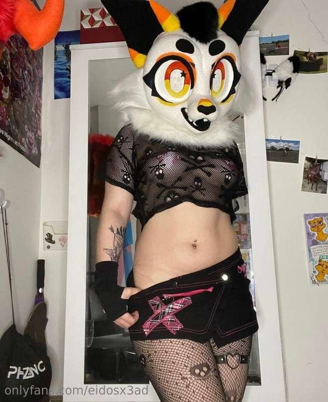 photoshoot of one of my outfits for my con this weekend! so ..