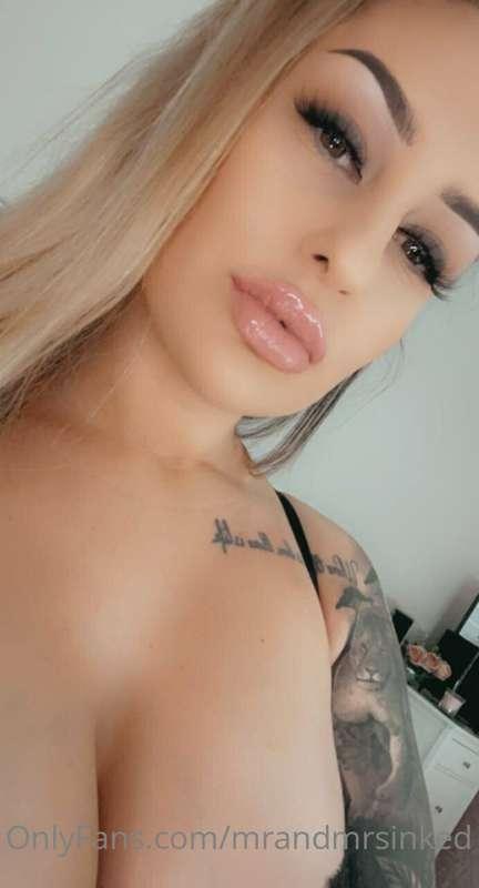 Look me in the eyes and say "I'm your slave, Mistress. I wil..