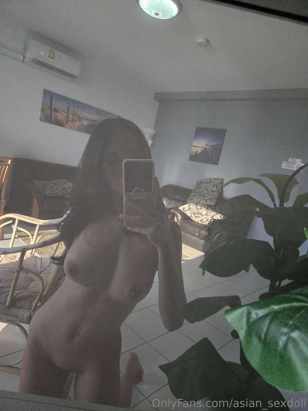 In a hotel room somewhere😁
