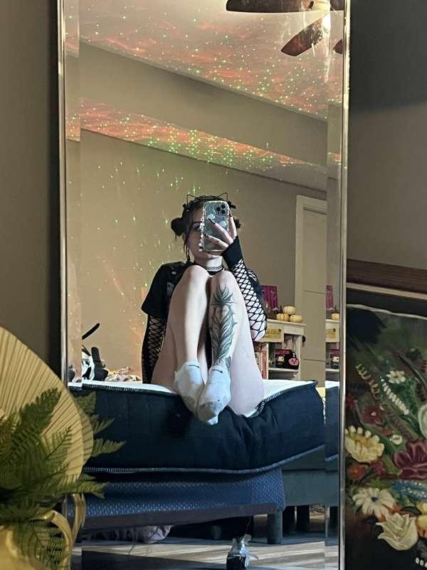 lil photo drop 🐈‍⬛ 