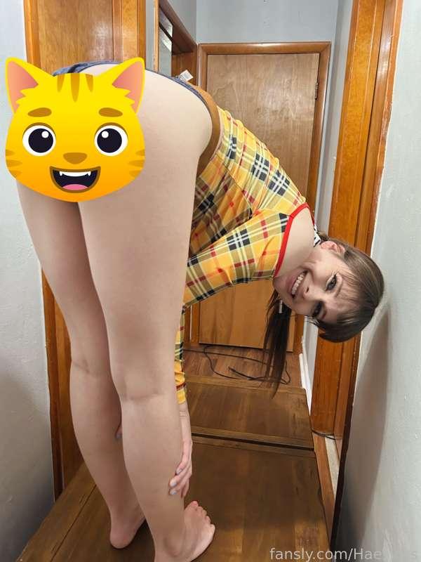 ‼️10 for 10 special‼️ 10 pictures of sexy cowgirl for only $10  🤠 If only I had a cowboy hat 😆