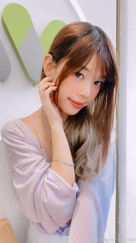記得看你的訊息喔✉️😘 保證讓你肉棒硬到爆炸😆 相信今晚會射特別多💦 週末由貝貝陪你尻尻❤️ 愛你喔寶貝💕 I’ve m..