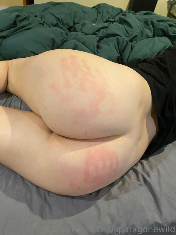 I love to be spanked...