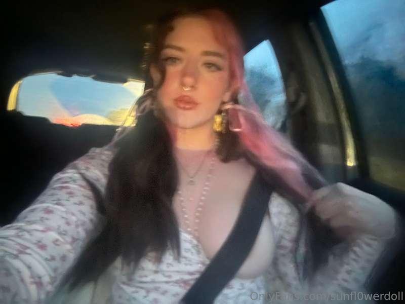 sunfl0werdoll image #3