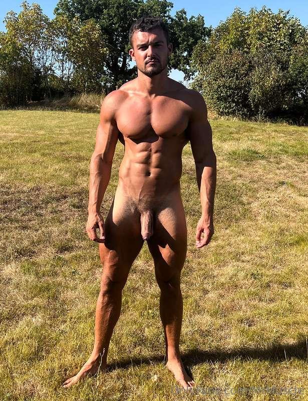 Who wants to come be My Eve/Steve 🤔😜