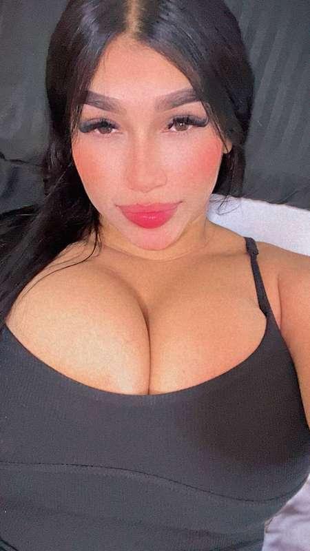 Name a better duo than me and my tits, I'll wait😏