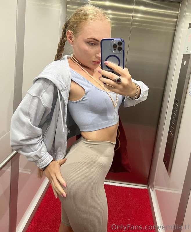 Tight, focused, and a little sweaty — just the way I like to..
