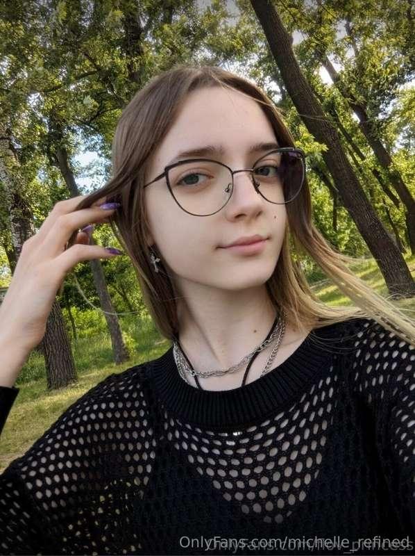 This 🌸 @flov_princess wants to be Naughty for her DADDDY 😘Th..