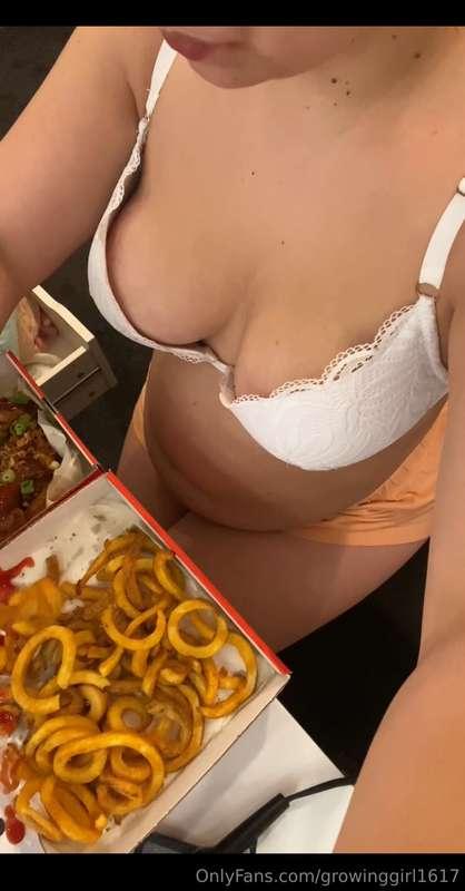 Part 1 😏🤤 Chicken wings & curly fries 🥹🥹POV 