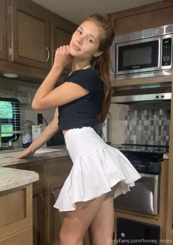 I’ve been LOVING cute skirts 🥺❤️