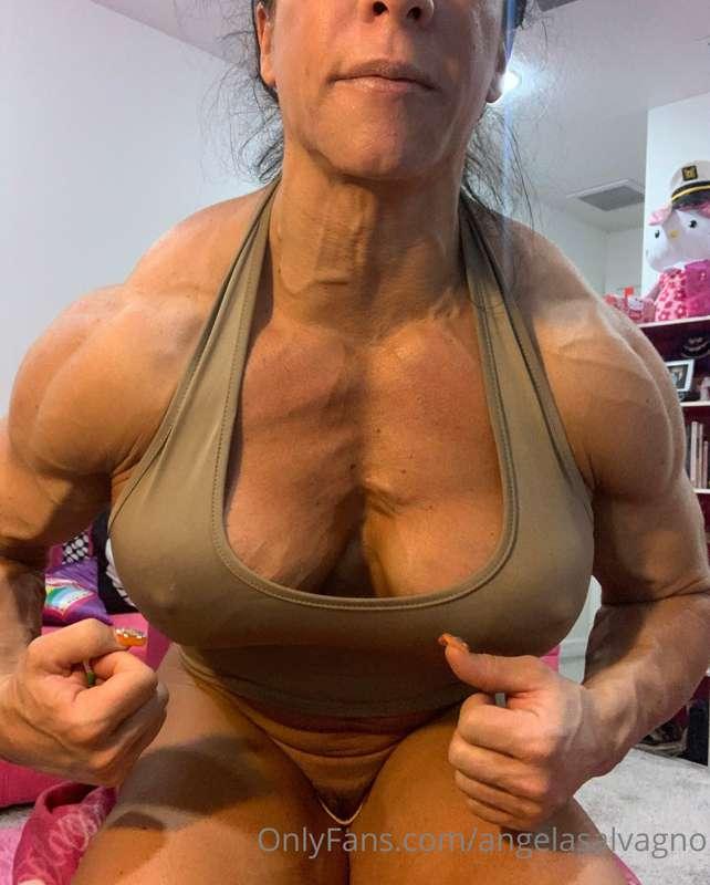 Yes I’m finally seeing Veins and ripples in my chest!  Almos..