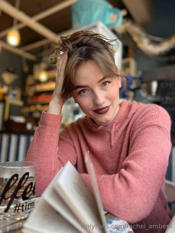 Write to her 👉 @illlona, she is online now 🔞 This hot @illlo..