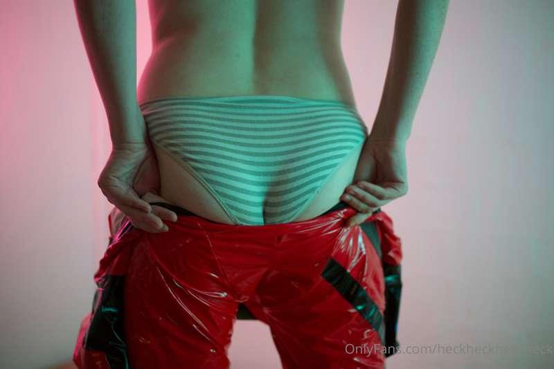 the asuka cosplay finally came in the mail, and I finally go..