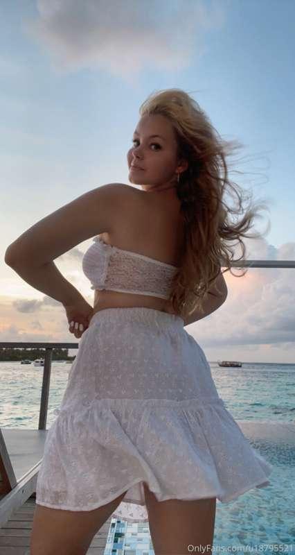 dianaholiday main image