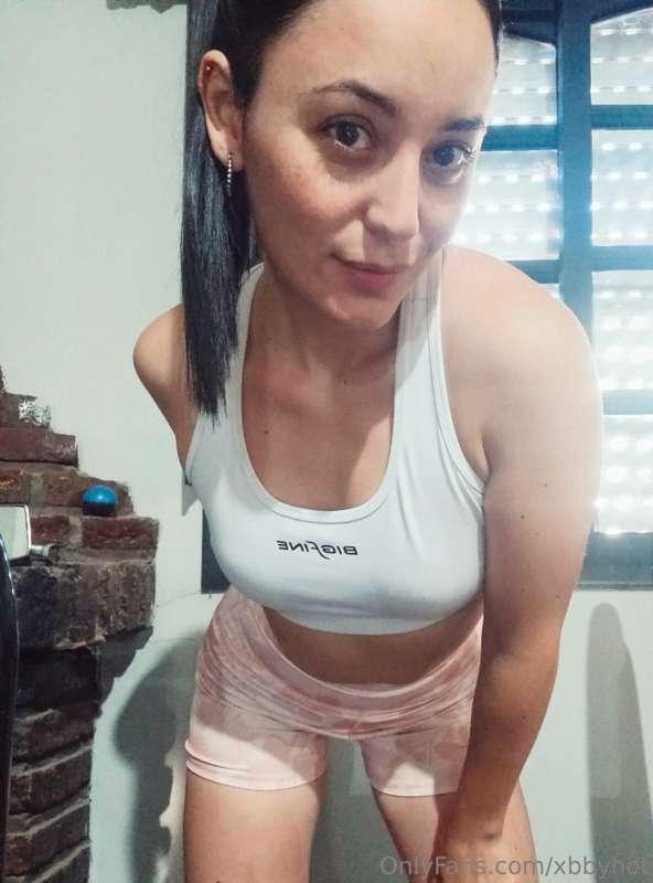 I'm ready to go to the gym, but first I want to give you a d..