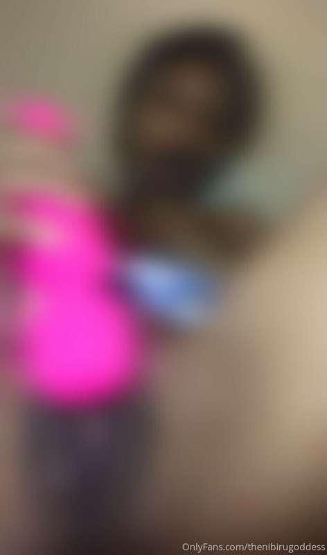 mmmmmm...you know you wanna see this pussy cum. my pink frie..