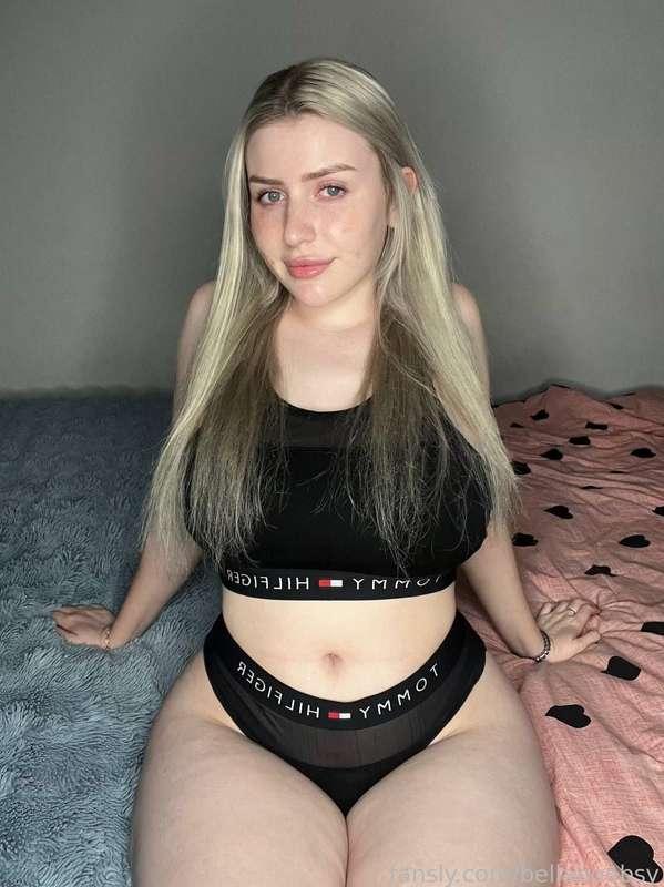 bellaboobsy image #1