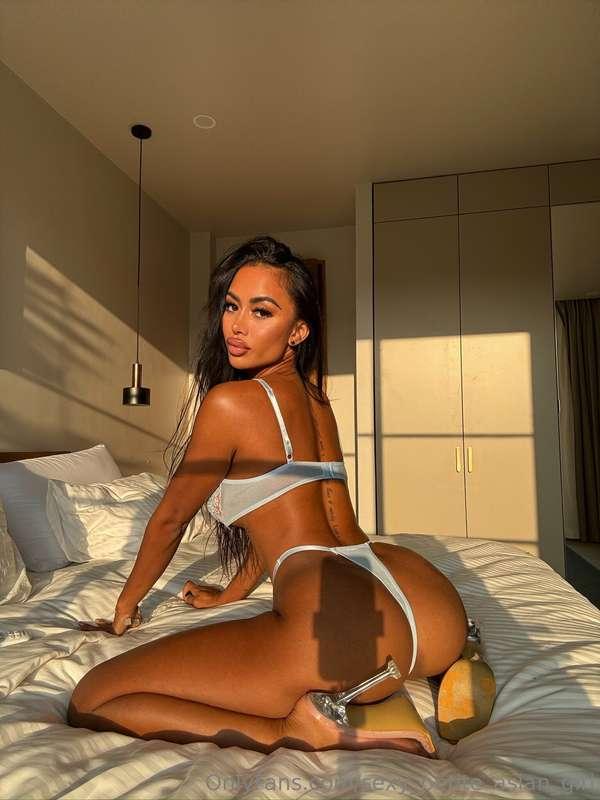 Wanna do backshots with me? 🍆💦