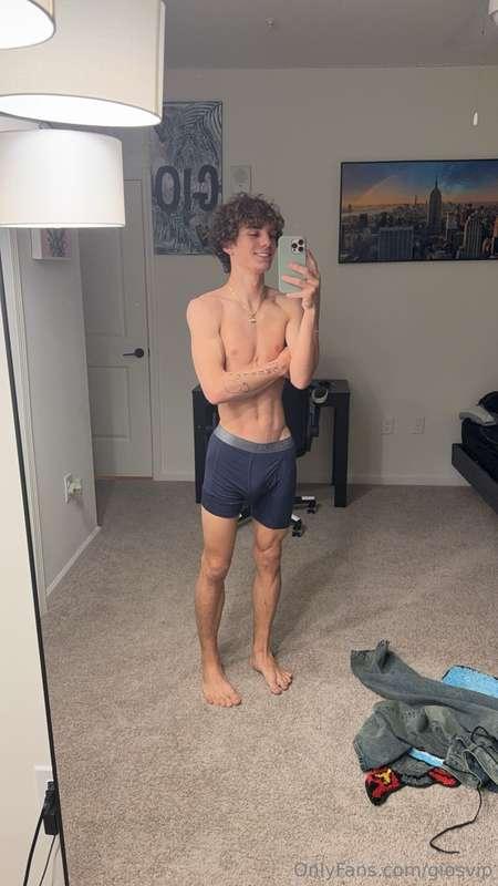 Your favorite tiktok boy amirite?😍😍