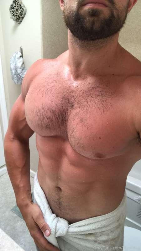 Post shower slight sun burn 😅. Get ready to check your messa..
