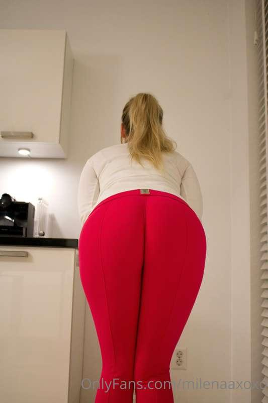 I Should Wear my Ishtar & Brute Booty-Leggings More, Shouldn..