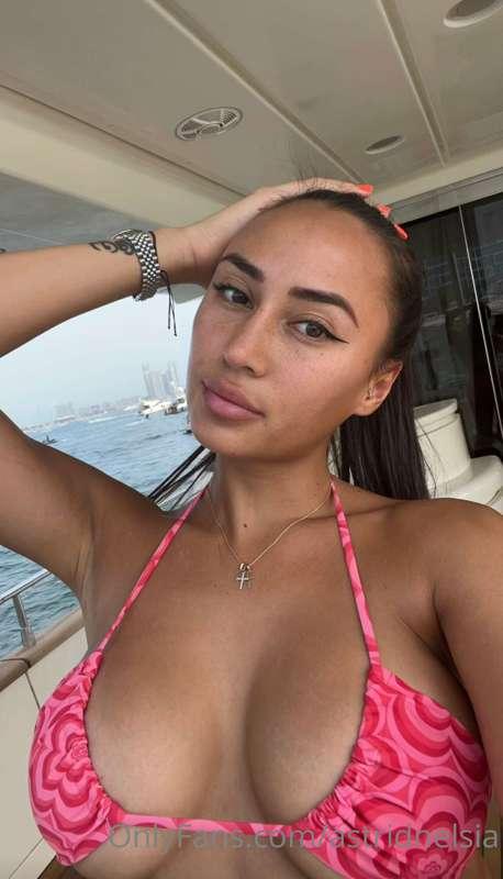 ✨