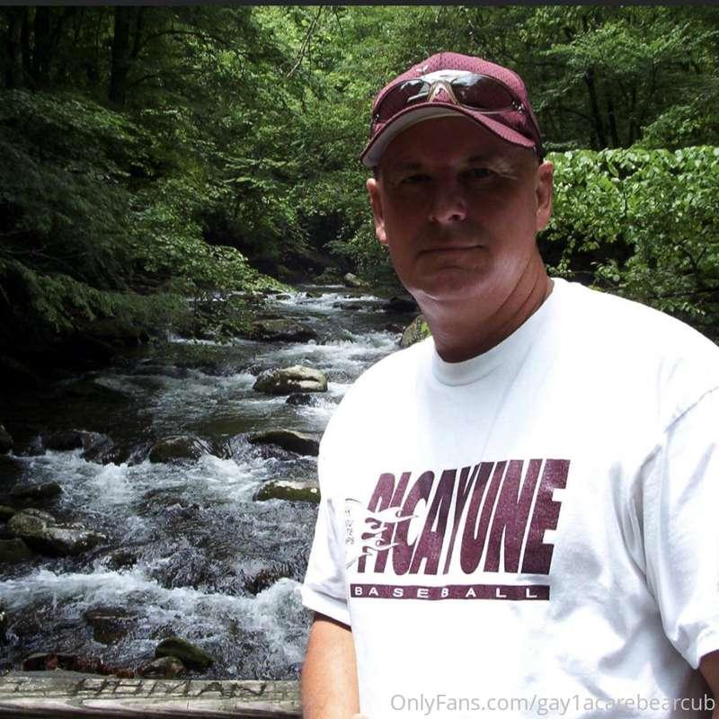 My principal, who was also the baseball ⚾️ coach was a sexy ..