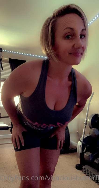 💪🏼 I worked out… 
Have you gotten strong today?  💪🏼

No pain..