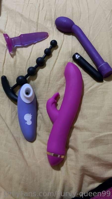 Did someone say it’s playtime 💦 DM if you want to see more 🥵..