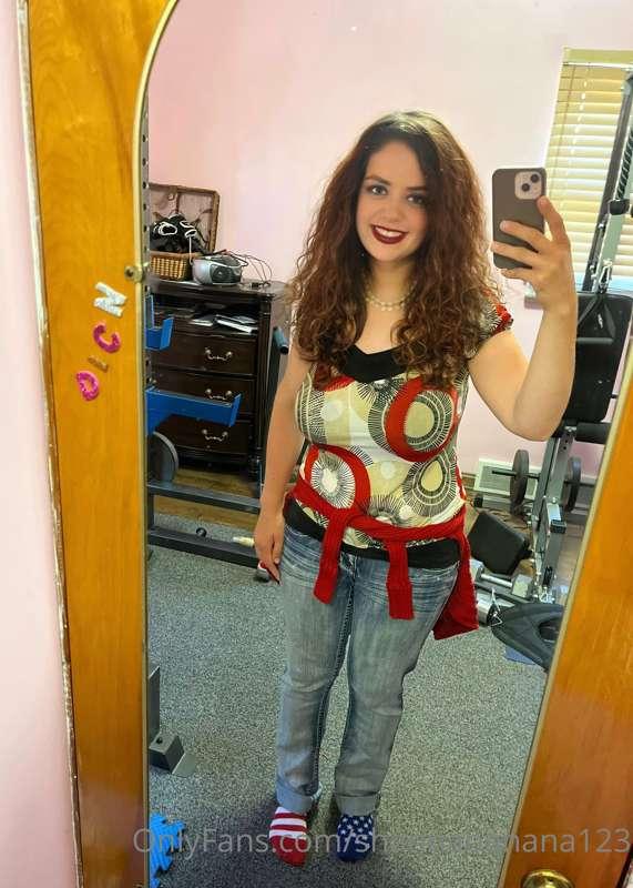 New pic of me today in my outfit for 4th of July weekend