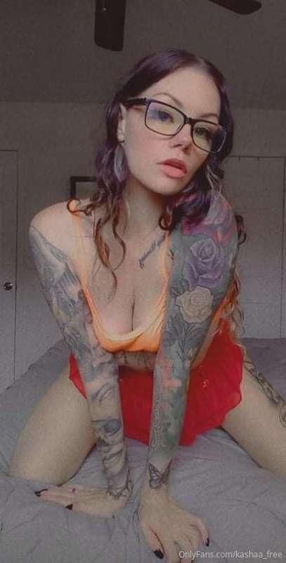 Look at how hot my girl @foxxysuicide_free / @foxxysuicide I..