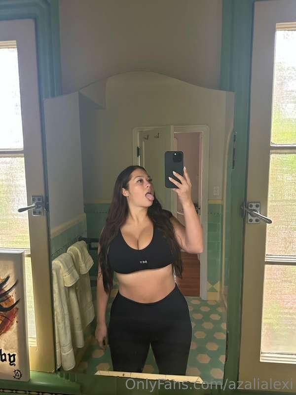does working out make you horny?? or is it just me🥵🥵