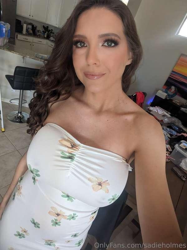 Start your day with a smile! 😘